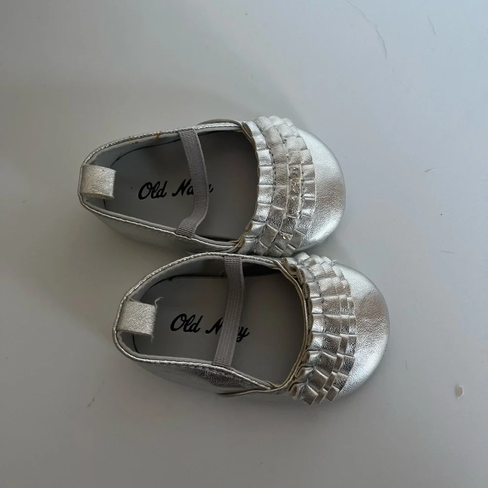 Bundle- toddlers size 3 and 1 dress shoes - Picture 7 of 10